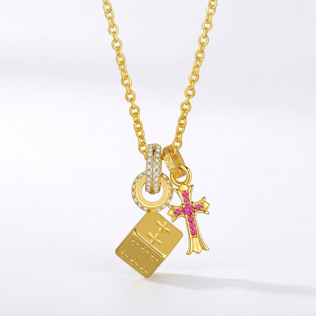 Collier 14k avec croix et breloque dé