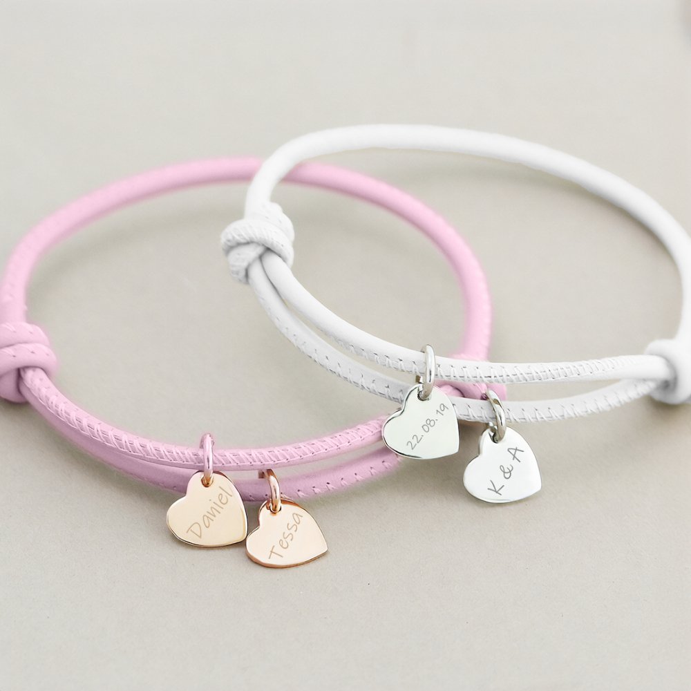 Bracelet 18 carats personnalisé en cuir avec breloque cœur