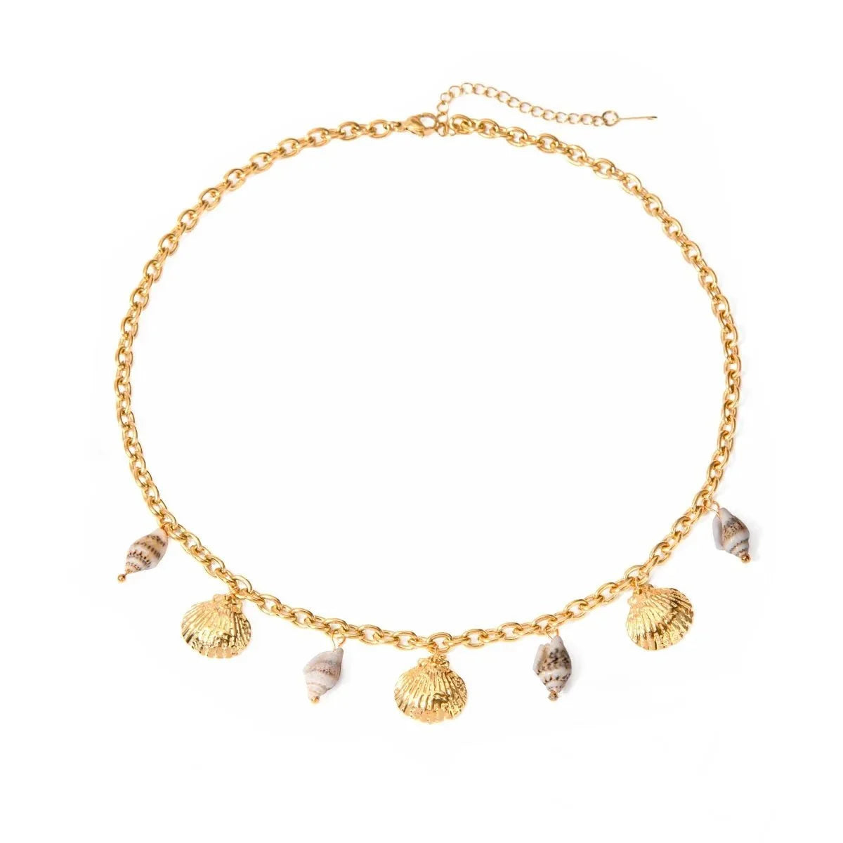 Collana con conchiglia marina estiva in oro 18k