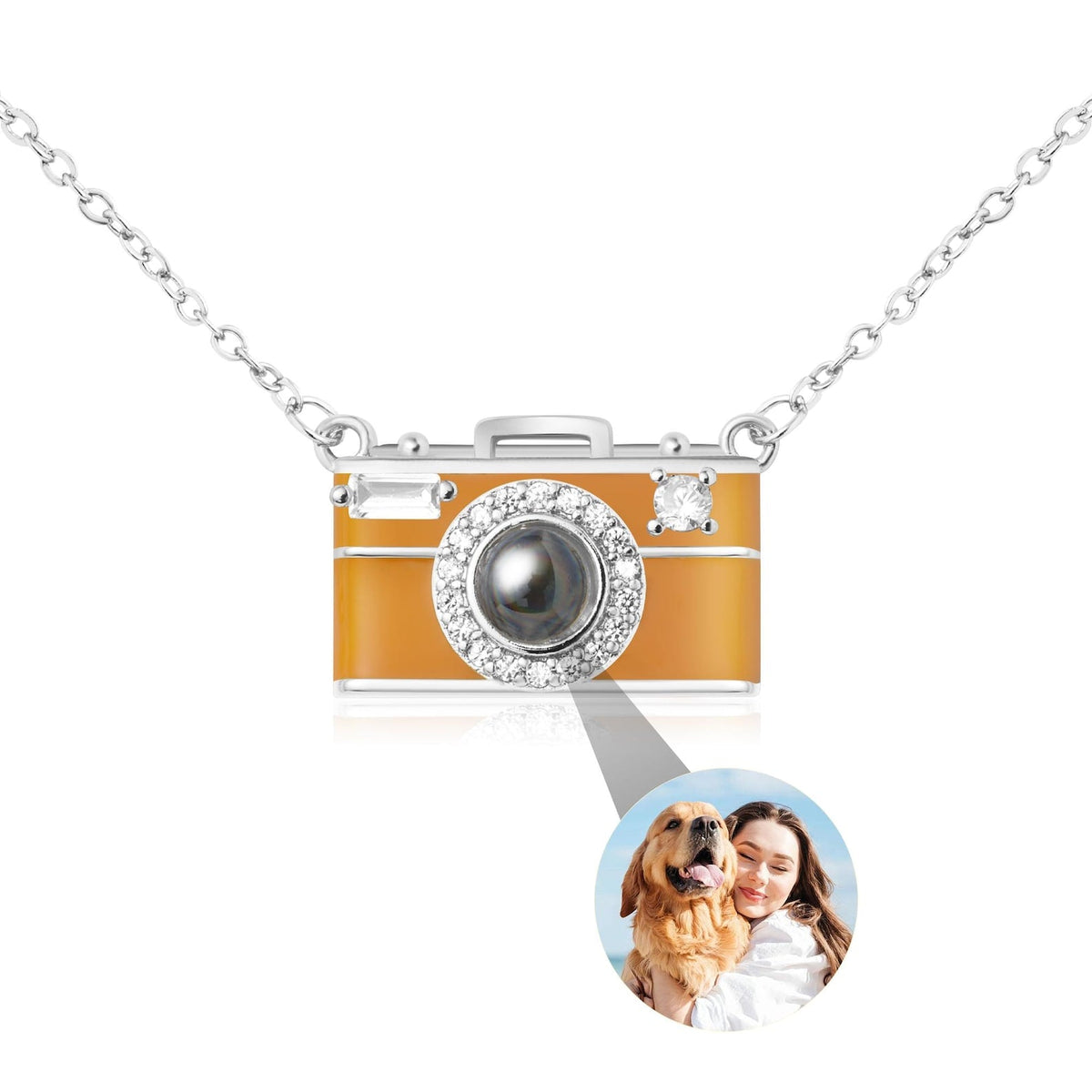 Delikatny personalizowany naszyjnik z aparatem fotograficznym