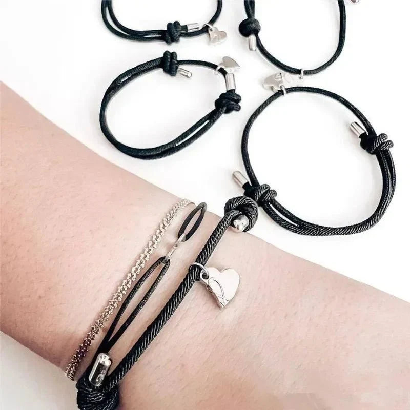 Komplet 4 bransoletek rope z magnetycznymi sercami