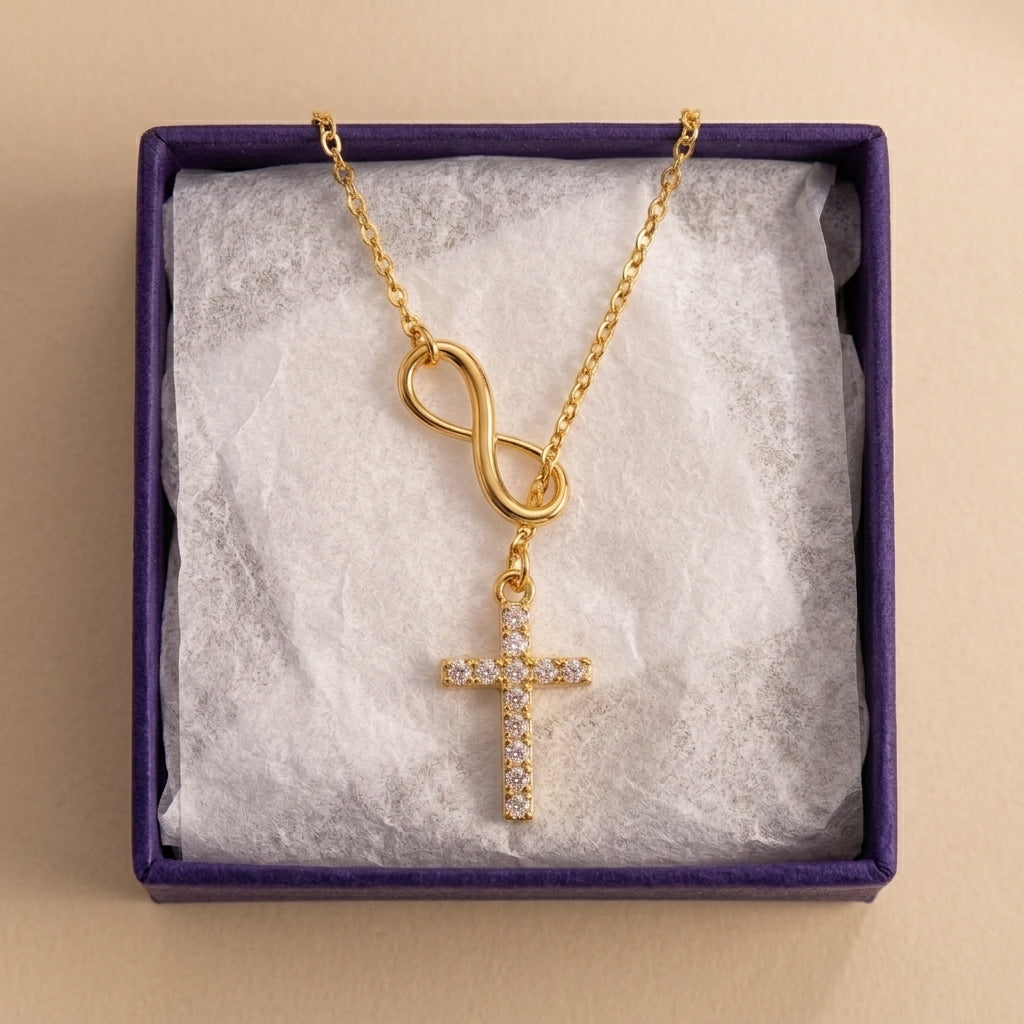 Collier 18k avec croix et cordon symbole de l’infini
