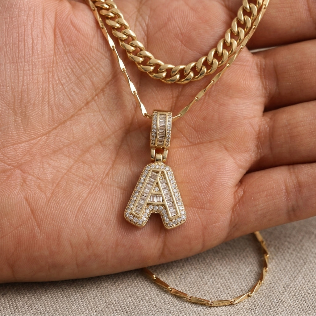Set di 2 collane a strati in oro 14k, cubana e con iniziale