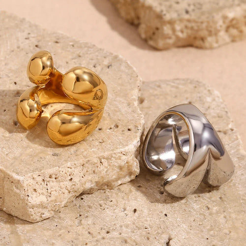 Anello Bold a quattro gocce in oro 18k