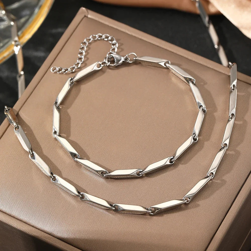 Ensemble moderne collier et bracelet à chaîne géométrique