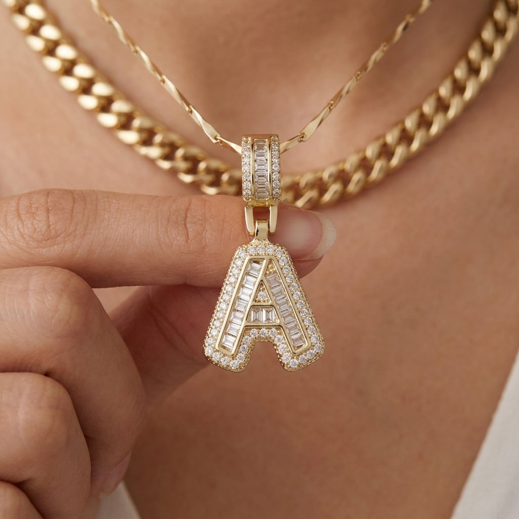Set di 2 collane a strati in oro 14k, cubana e con iniziale