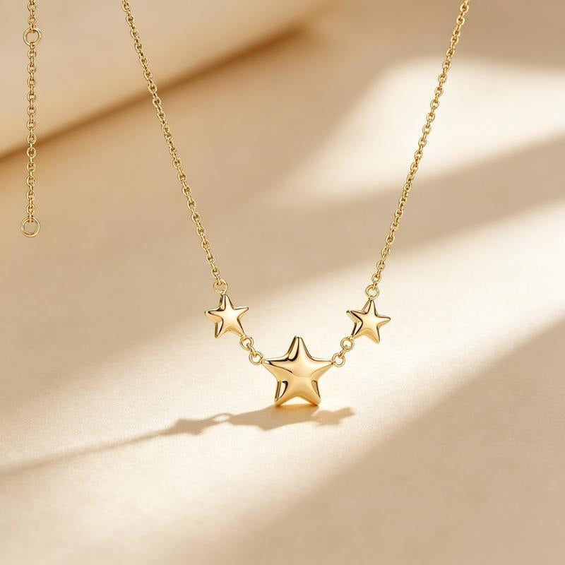 Collier avec pendentif étoile à trois bulles