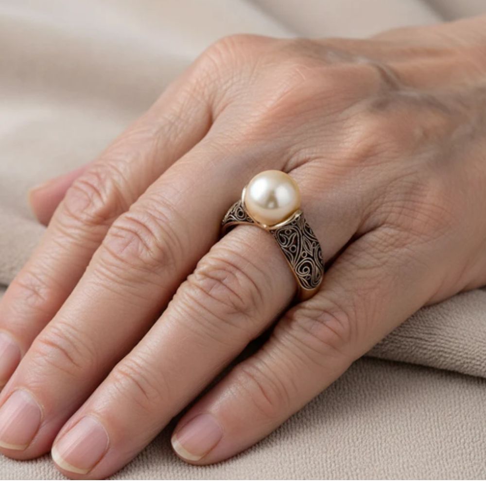 Vintage Pearl Golden Ring