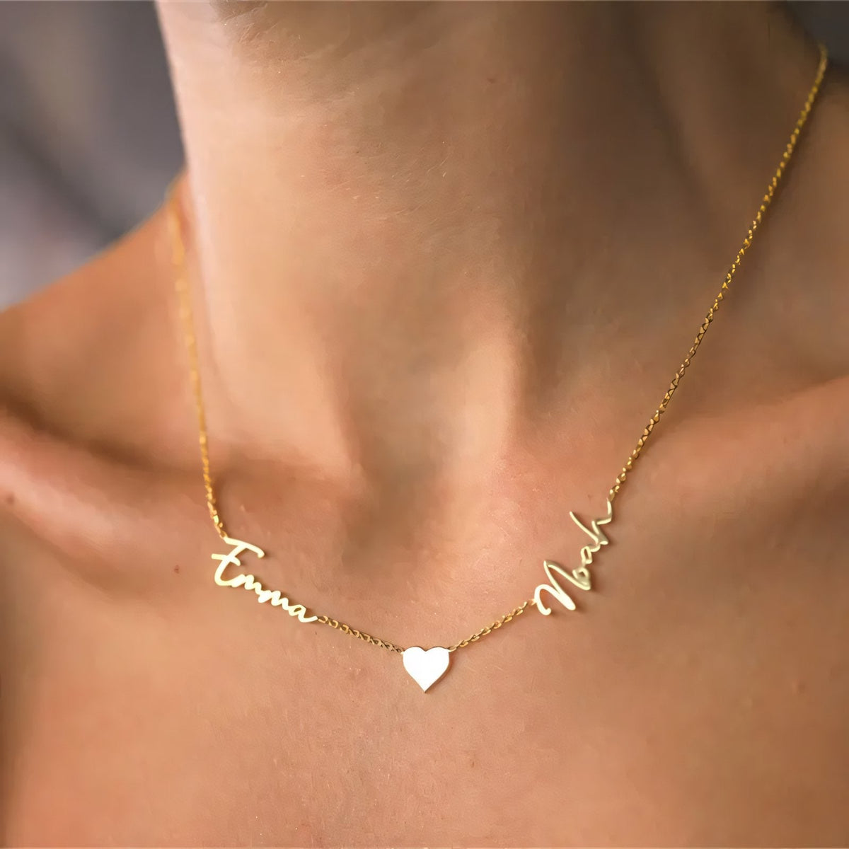 Romantyczny delikatny naszyjnik z sercem i dwoma imionami