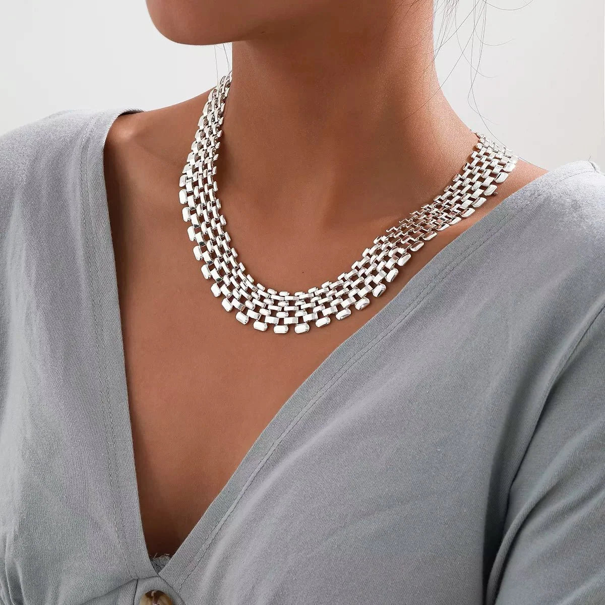 Wide Flow Flat Chain Choker Necklace